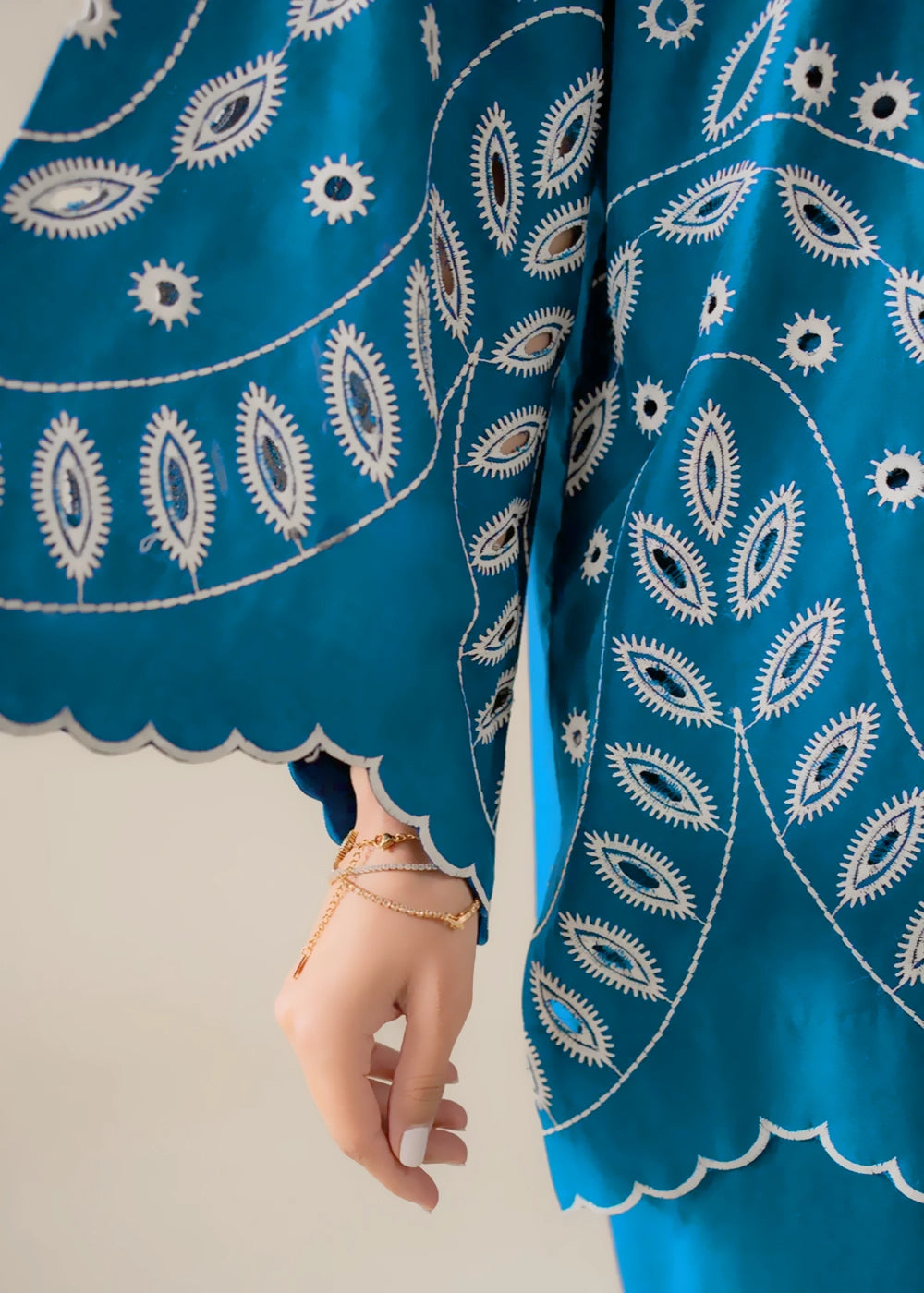 Grace W890-Embroidered 2pc Chikankari Marina Dress.