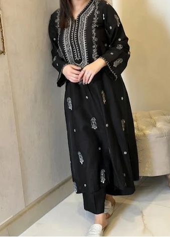 Grace S1452- Embroidered 2pc Lawn Dress.