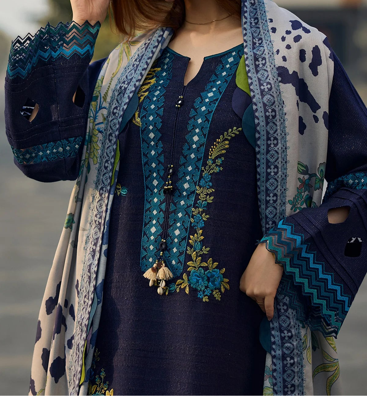 Grace S1446-Embroidered 3pc Lawn Dress With Printed Lawn Dupatta.