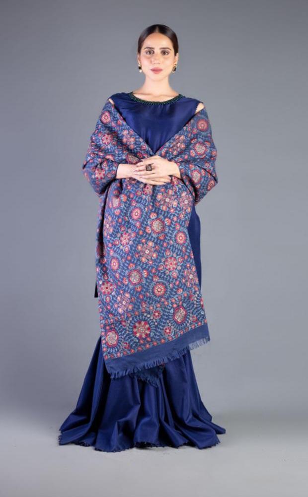 Sarinnah D24-Formal heavy Embroidered Karandi Shawl