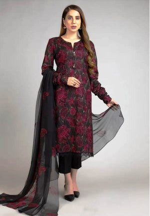 Grace W33-Embroidered 3pc karandi dress with embroidered chiffon dupatta.